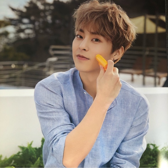 EXO Xiumin Min Seok Nature Republic Poster + Mini Standee - Picture 5 of 13